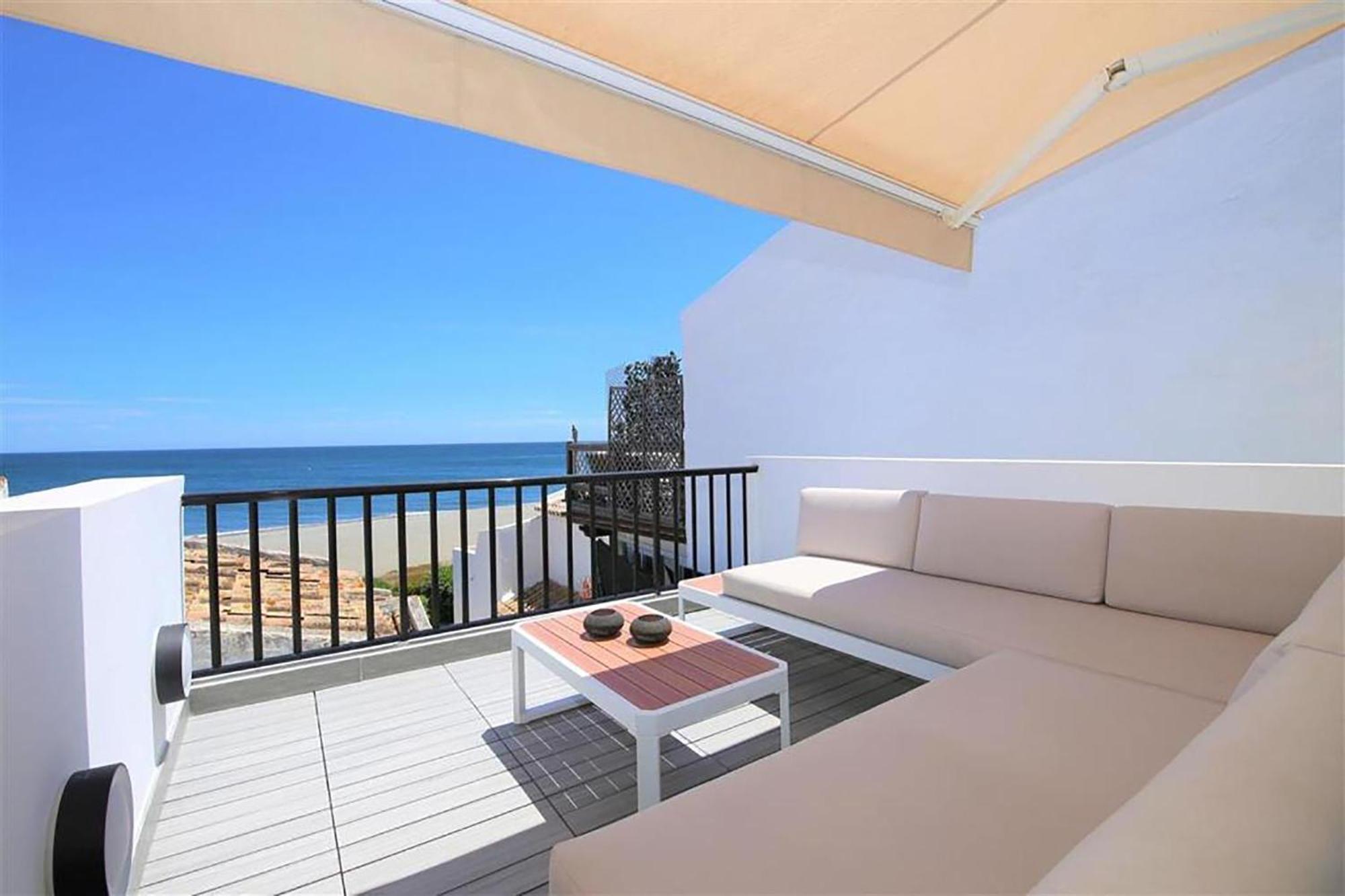 Beachhouse Galore Estepona Eksteriør billede